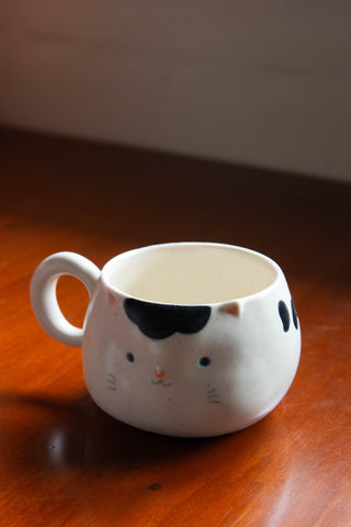 Un Studio x Ye Zi | Cat Mug (Assorted Colours)