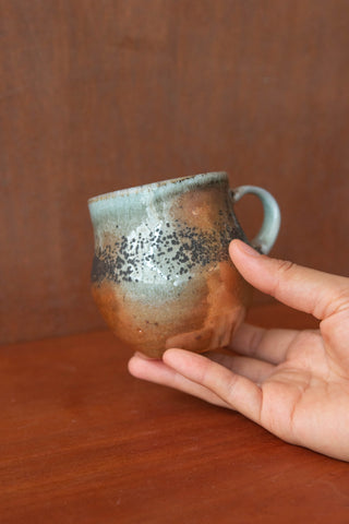 Un Studio x Ken Lu ｜ Woodfired Bell Mug B