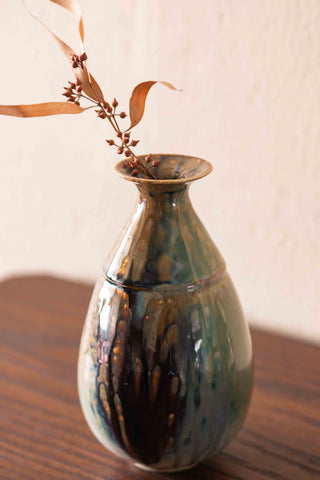Un Studio x Ah Shu ｜Chicken Wing Vase in Dune