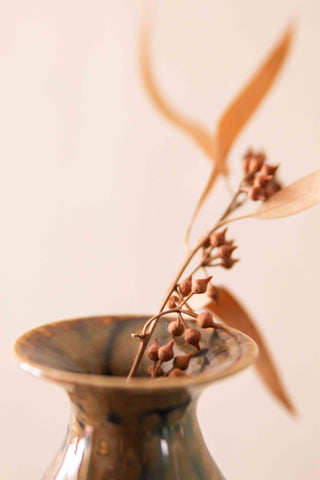 Un Studio x Ah Shu ｜Chicken Wing Vase in Dune