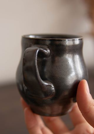 Un Studio x Ken Lu ｜Black & White Mote Mug