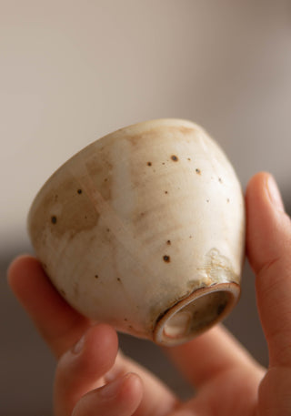 Un Studio x Wu Bai｜ Egg Teacup (Speckled)