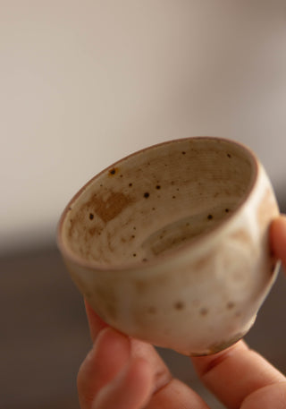 Un Studio x Wu Bai｜ Egg Teacup (Speckled)