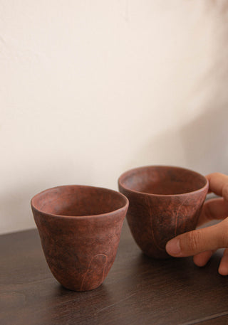 Un Studio x Yu Xuan | Red Clay Patterned Grip Cups