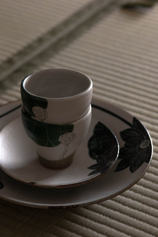 Un Studio x Otani Momoko| Black Lotus Plate