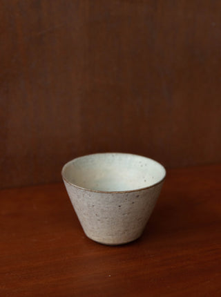 Un Studio x Llerae Makes ｜V Espresso Cups in Ivory