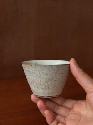 Un Studio x Llerae Makes ｜V Espresso Cups in Ivory