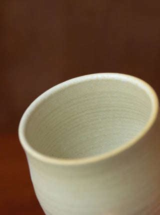 Un Studio x Llerae Makes ｜Grip Cup in Butter (Pale Matte Yellow)