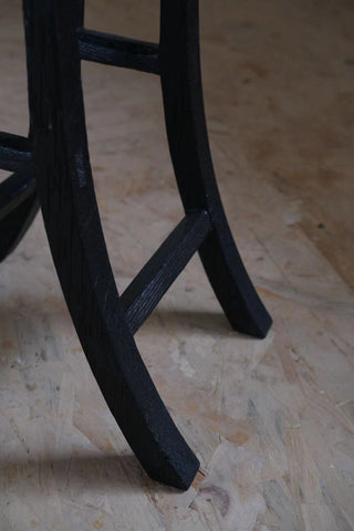 Charred Stool 碳化凳子