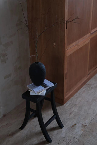 Charred Stool 碳化凳子